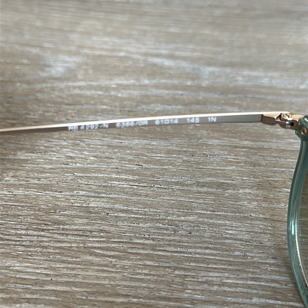 Ray-Ban Green lens gold frame Sunglasses - Picture 3 of 5